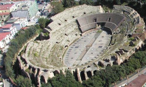 POZZUOLI/ Anfiteatro chiuso, protesta Figliolia