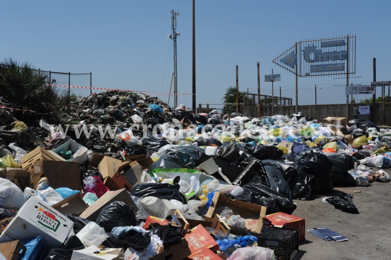 Licola Mare rifiuti, depuratore e scarichi abusivi: un disastro ecologico