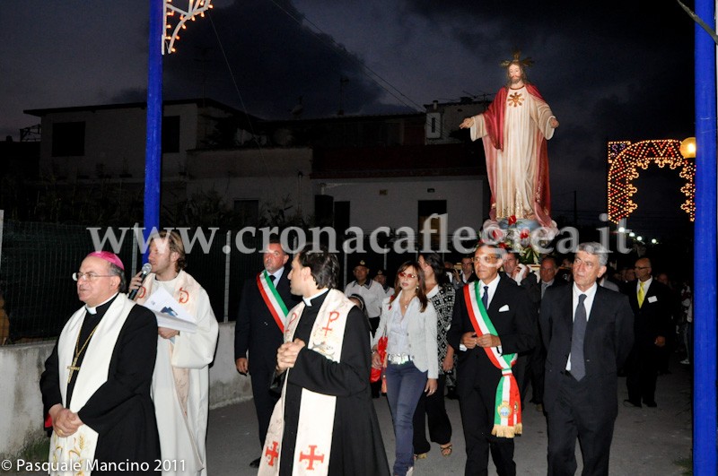 Torregaveta/Una processione tra fede e polemiche