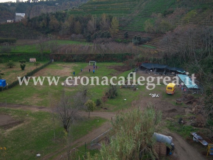 Crolla porta del campo di calcetto, bimbo di 10 anni muore schiacciato