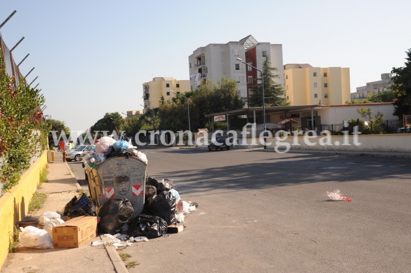 E’ ferma la raccolta rifiuti a Monterusciello