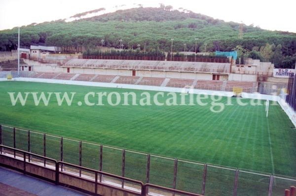 CALCIO/ Ripescate Puteolana 1909 e Rione Terra