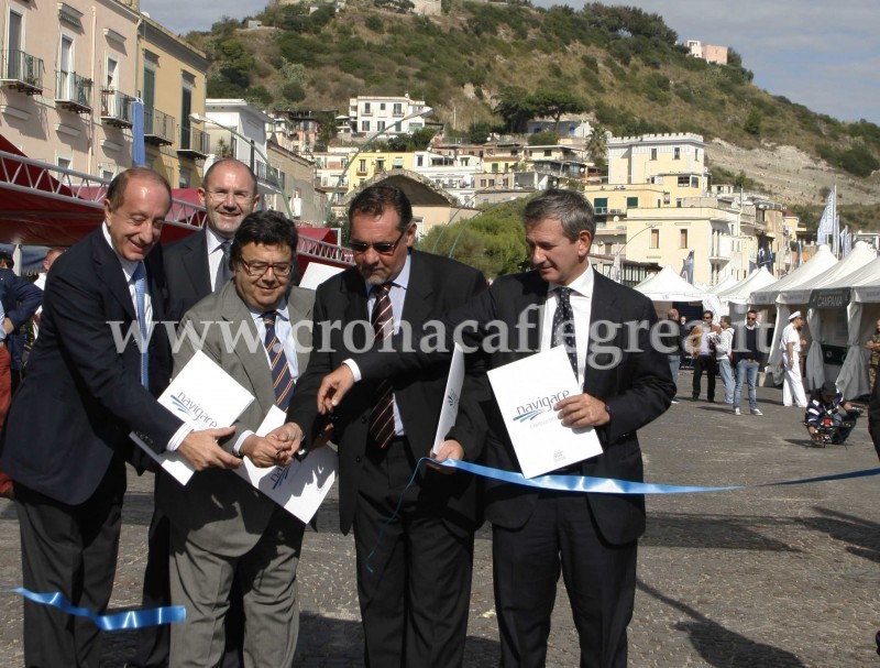 Baia: “Navigare” triplica gli espositori e convince le Istituzioni nella giornata inaugurale/ le foto