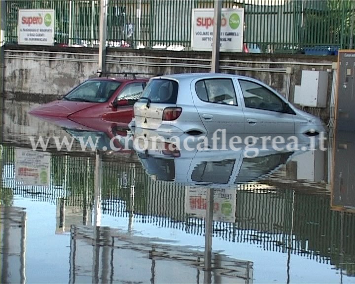 Maltempo/ Acqua e fango hanno inondato anche Quarto/ LE FOTO