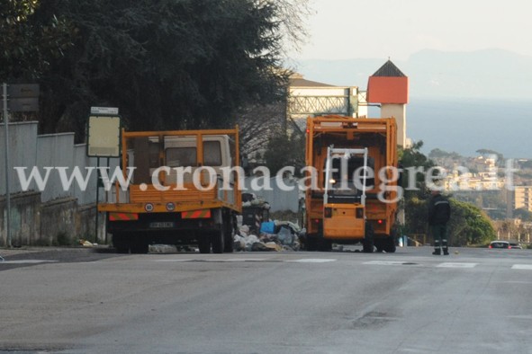 POZZUOLI/ Inizia l’anno con i rifiuti in strada