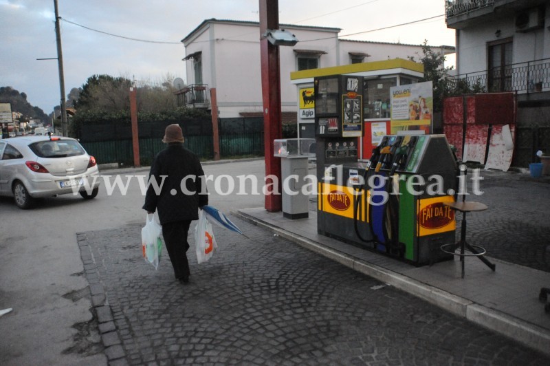 Protesta TIR / Distributori ancora a secco, è caccia al carburante