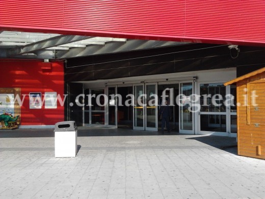 L'ingresso del centro commerciale "Quarto Nuovo"