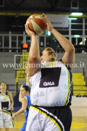 BASKET DONNE/ GMA Pozzuoli – Alcamo 76 – 71. Ancora accesa la speranza play off