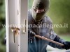 Escalation di furti e rapine, terrore nei Campi Flegrei: assaltata un’altra villa a Bacoli