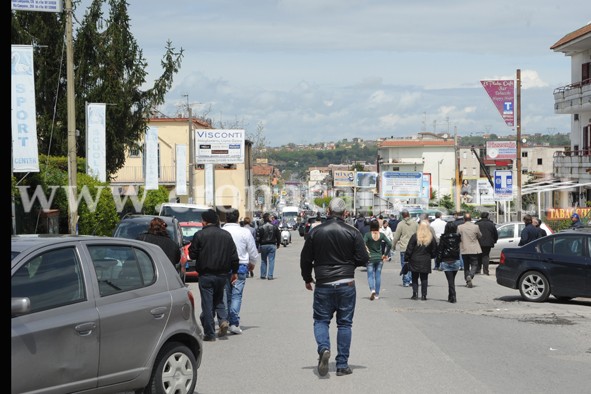 CASTAGNARO/ Discarica, è armistizio: fermati i carotaggi ma la protesta continua