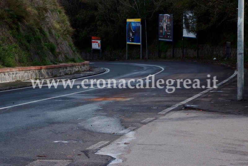 POZZUOLI/ Maltempo, scontro auto-minibus: 2 feriti