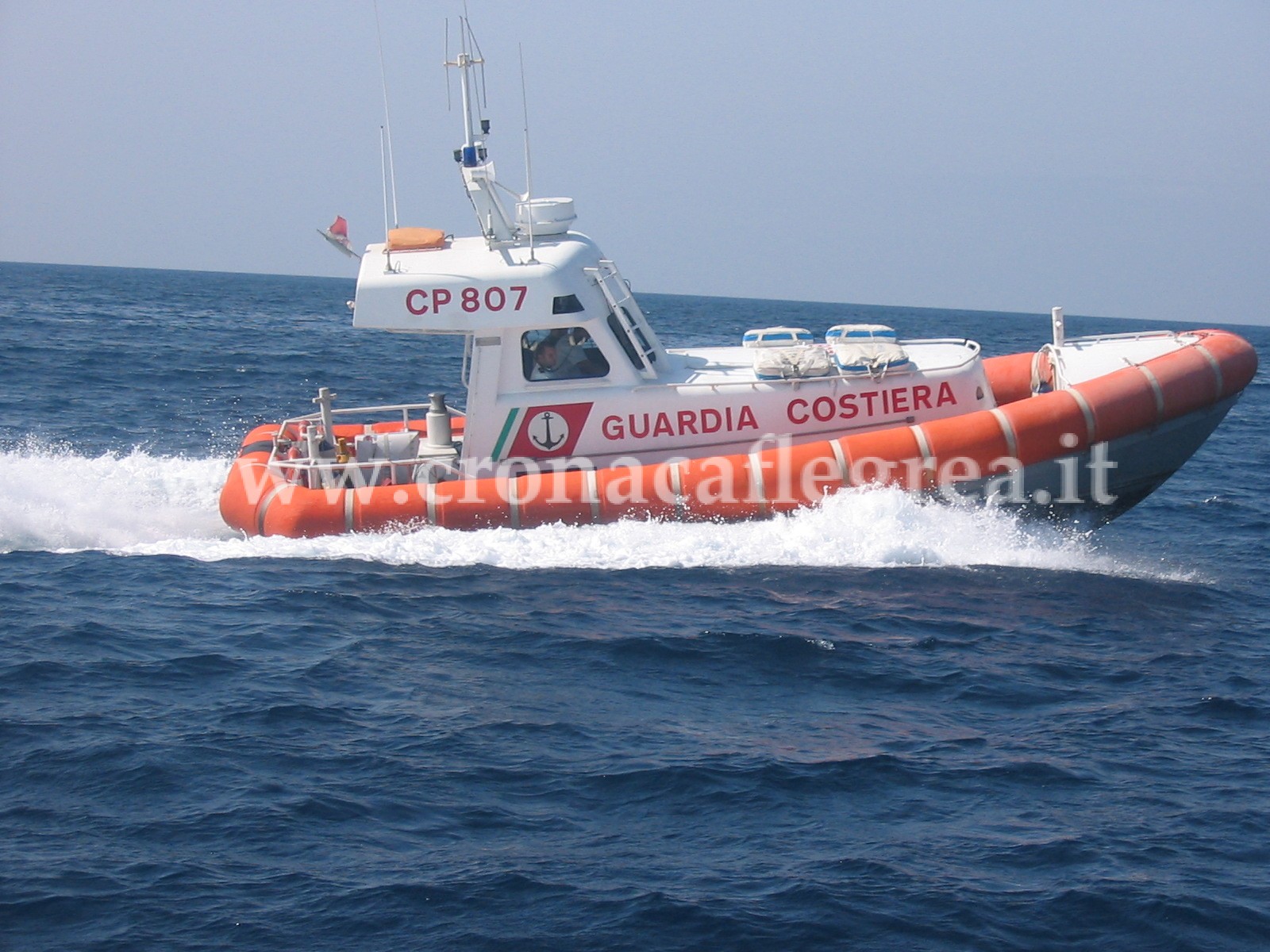 Barche in balia delle onde: doppio salvataggio della Guardia Costiera di Pozzuoli