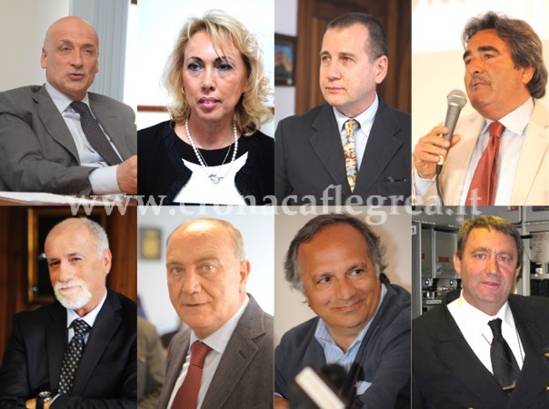 I 7 assessori insieme al Sindaco (in alto a sinistra)
