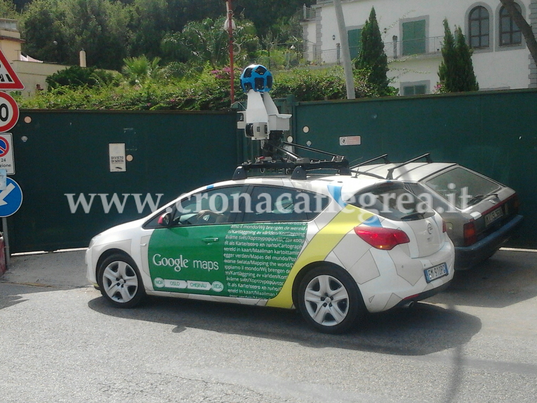 FOTONOTIZIA/ Bacoli, tour in città per l’auto di Google Maps