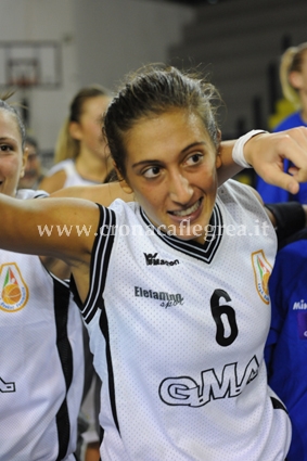 BASKET DONNE/ GMA Pozzuoli – Priolo 74 – 71, una magia di Pavia sulla sirena regala la vittoria alle gialloblu