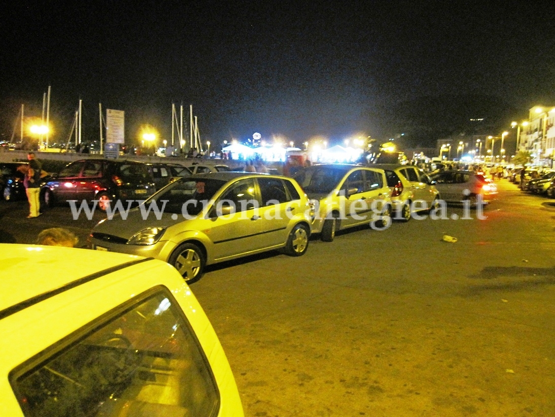 FOTONOTIZIA/ Sul porto di Pozzuoli anche il parcheggio è selvaggio!