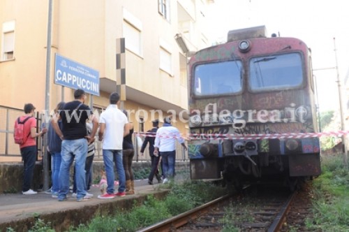 POZZUOLI/ Deragliato treno della Cumana – TUTTE LE FOTO