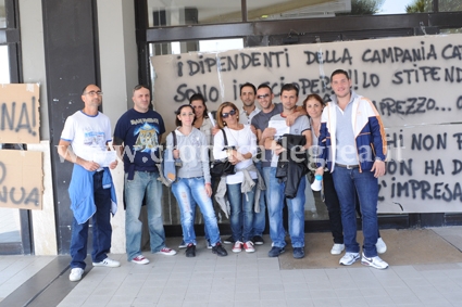 POZZUOLI/ Licenziamenti e mancati stipendi, nuova protesta dei dipendenti della mensa ospedaliera
