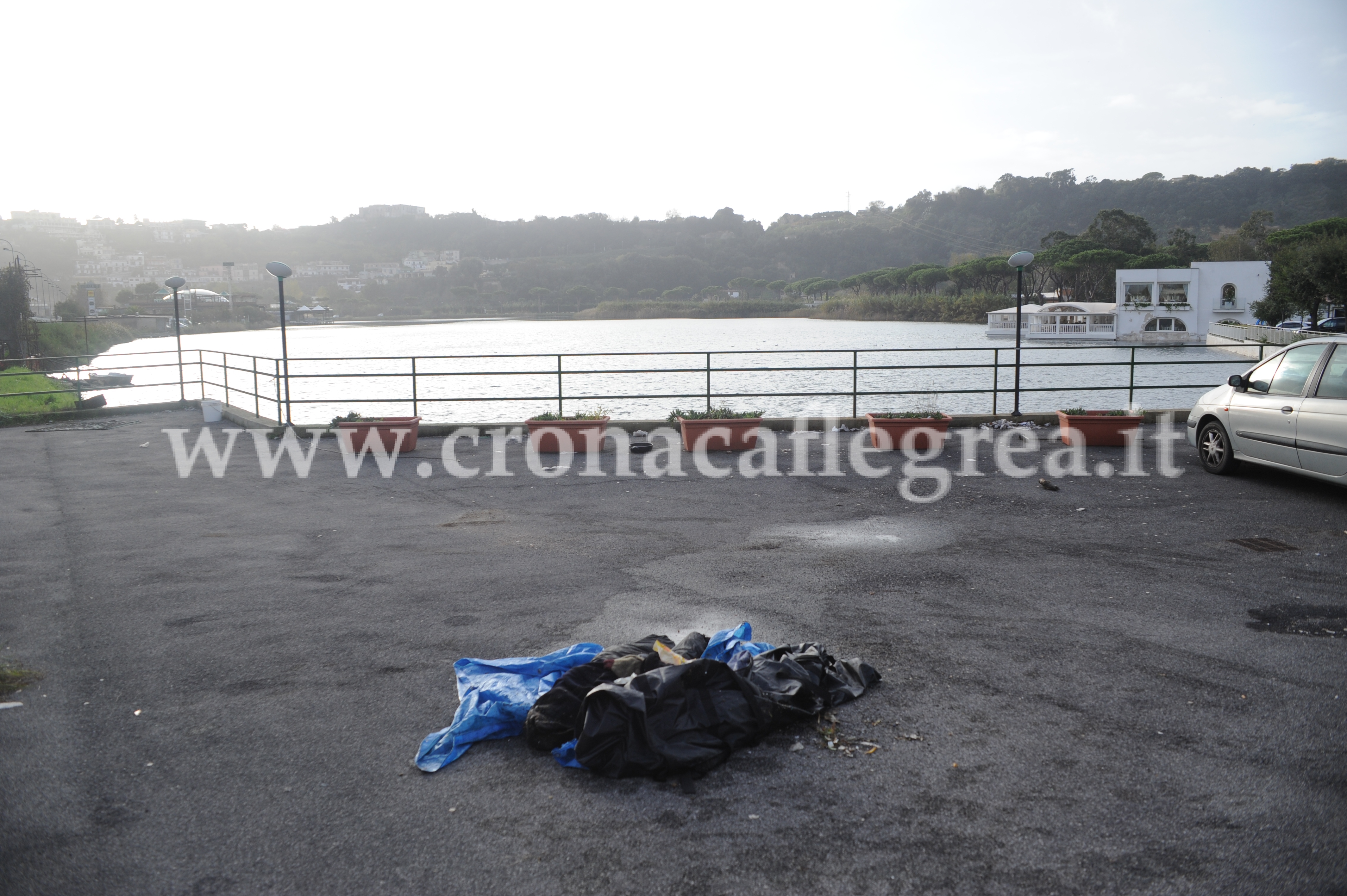 POZZUOLI/ Fantoccio scambiato per cadavere nel Lago Lucrino