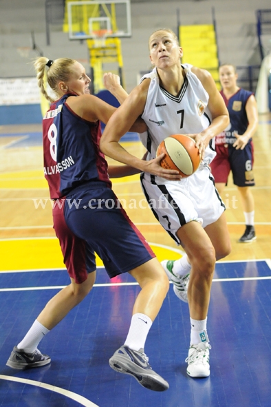 BASKET DONNE/ Nuova imbarcata della GMA – ASA Pozzuoli, a Parma perde di 41