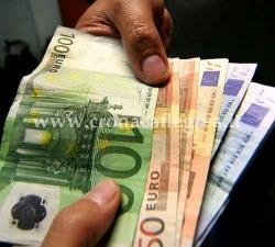 Per un prestito da 10 mila euro aveva incassato 10 mila e 800 euro solo di interessi: arrestato usuraio