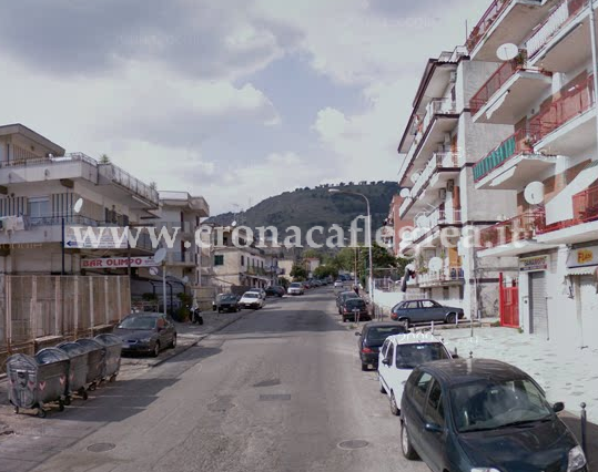 POZZUOLI/ Furto con scasso in tabaccheria, ladri in fuga con “gratta e vinci” e sigarette