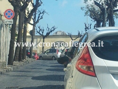 POZZUOLI/ Traffico impazzito sulle Rampe Causa