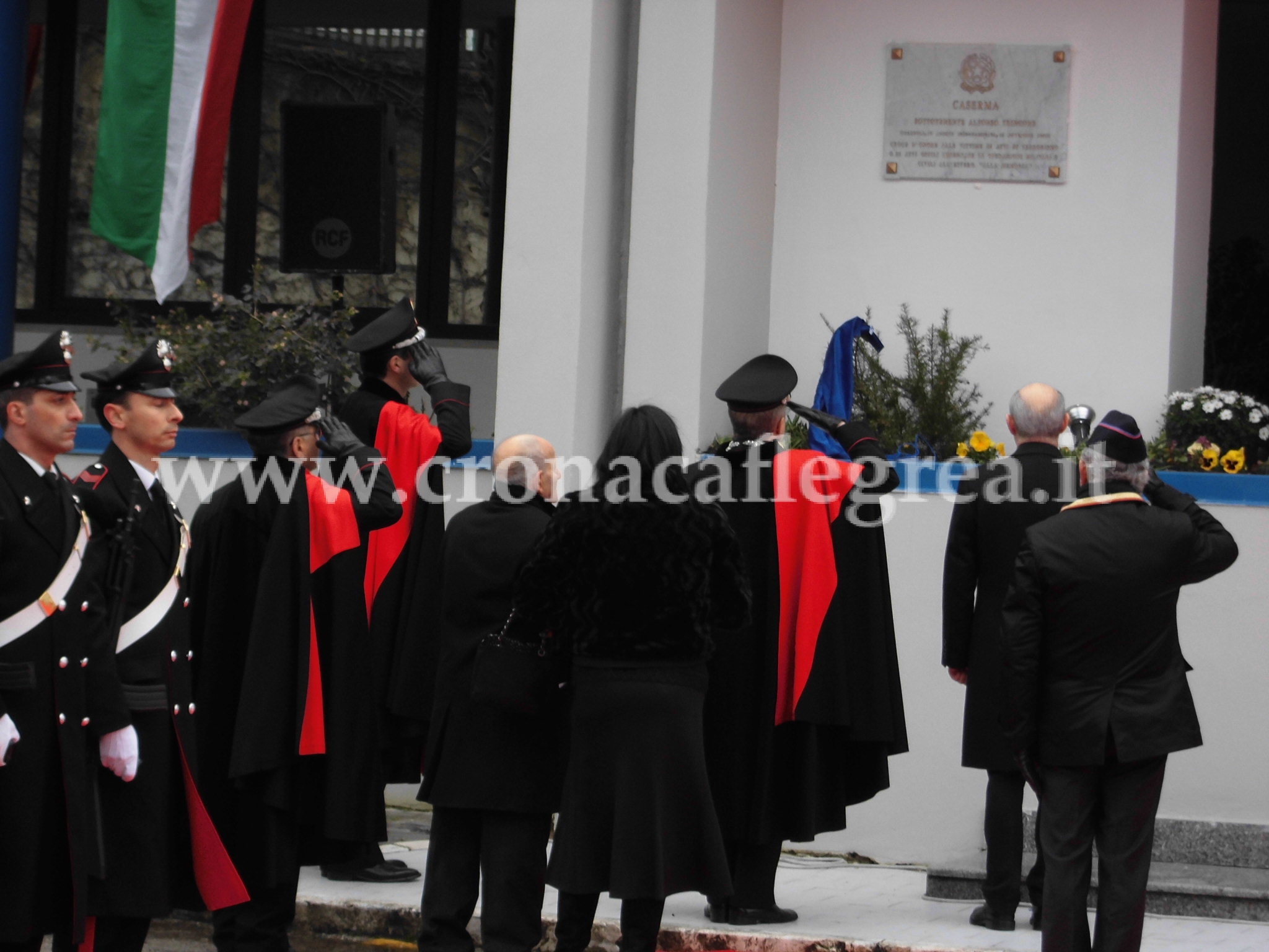 L’Arma rende onore ad Alfonso Trincone: intitolata a lui la Caserma Carabinieri di Pozzuoli – LE FOTO