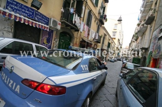 La donna è stata bloccata da una volante della polizia