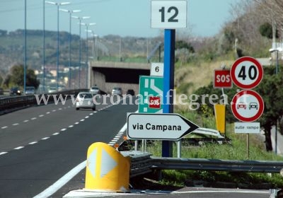 POZZUOLI/ Scappano dopo un tentativo di rapina, inseguiti e presi in via Campana