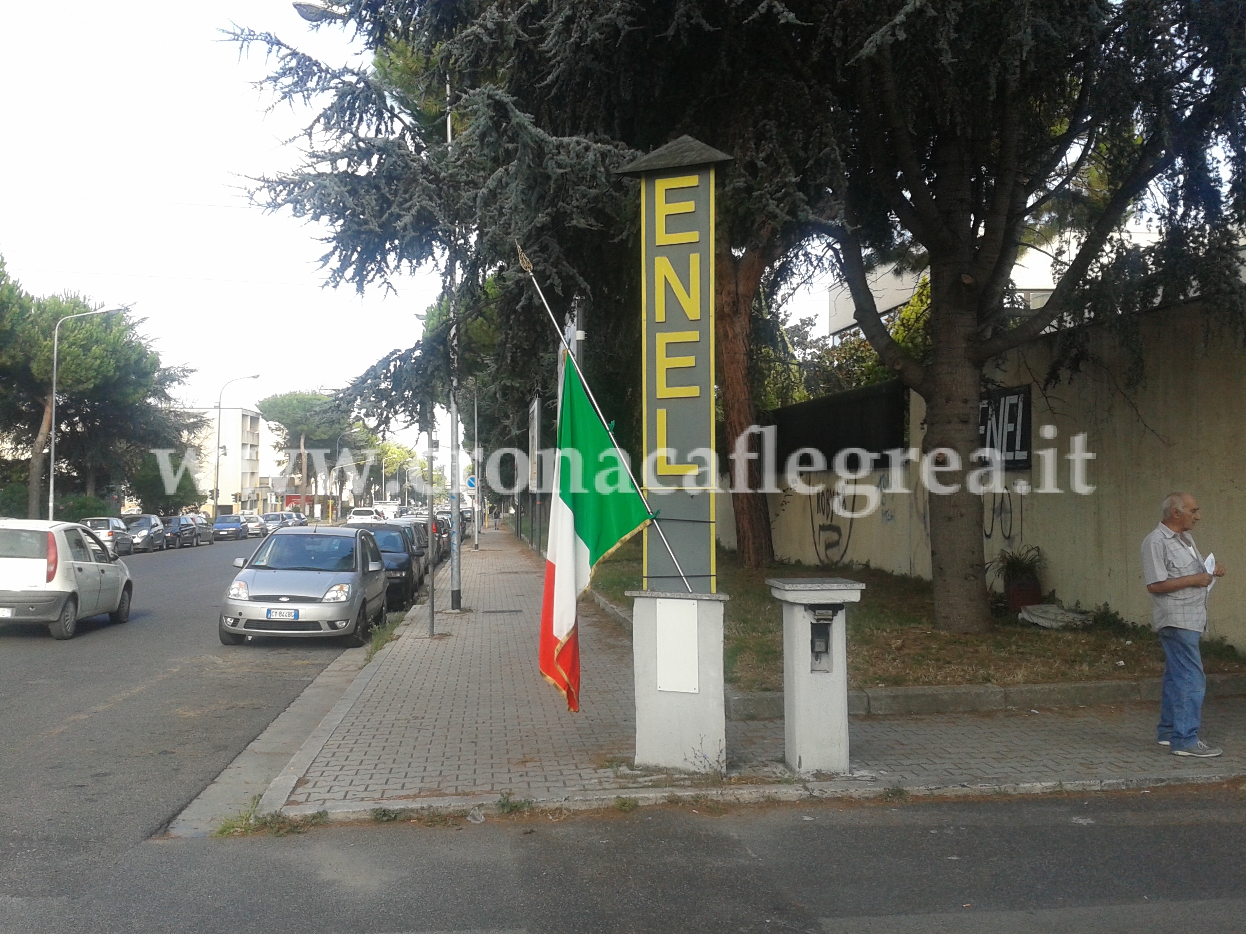 TRAGEDIA POZZUOLI/ Una giornata di silenzio e dolore