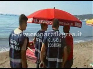 BACOLI/ Abusi in spiaggia: multe e sequestri da parte della Capitaneria di Porto