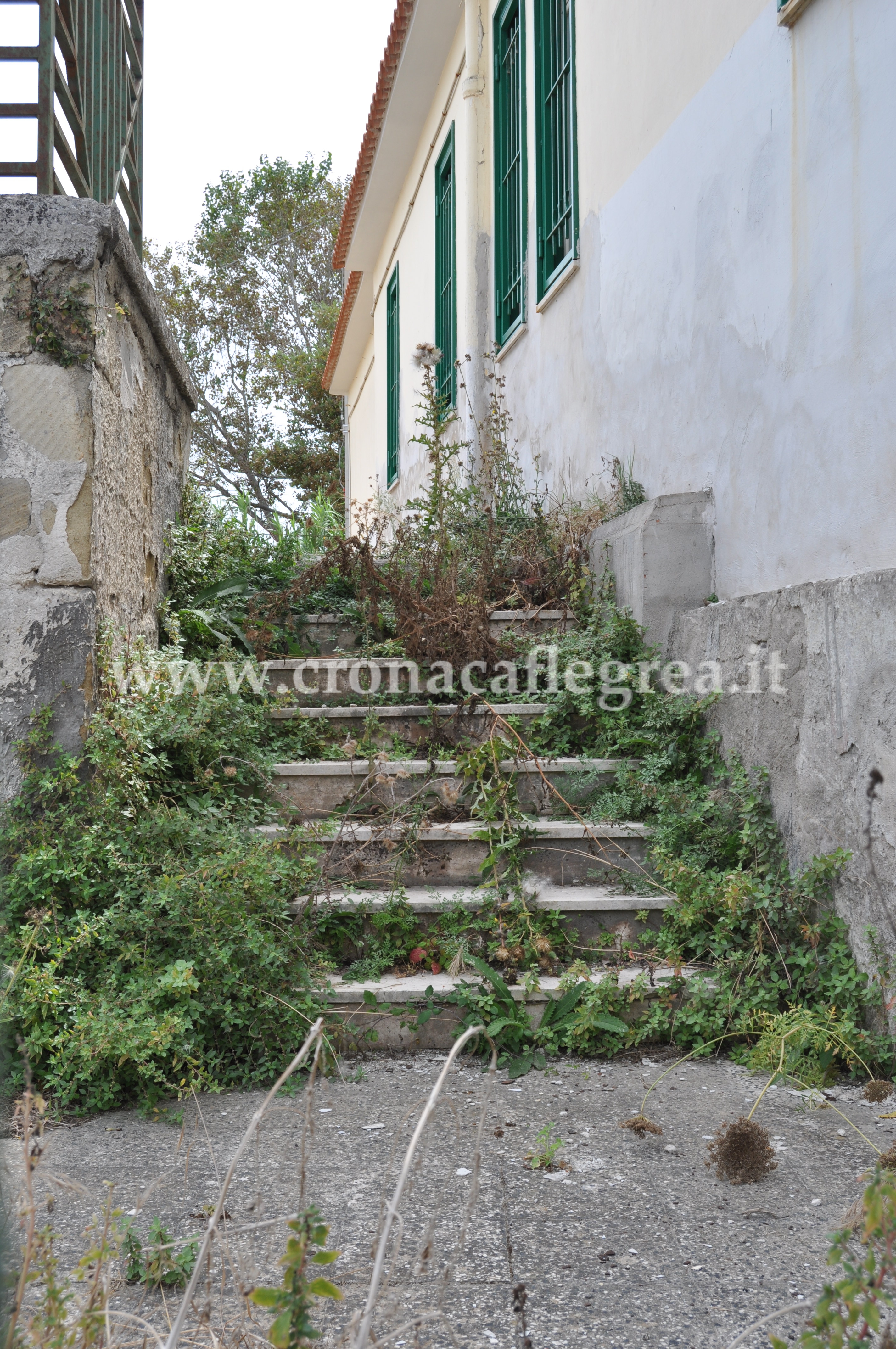 MONTE DI PROCIDA/ La scuola “Vespucci” di Torregaveta è un percorso a ostacoli – LE FOTO