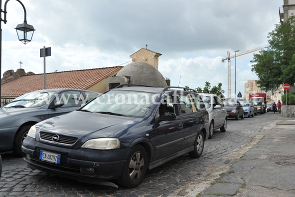 FOTONOTIZIA/ A  Pozzuoli via Marconi nuovamente in “tilt”