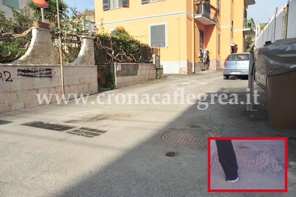 FOTODENUNCIA/ Pozzuoli, a via Babbo Francesco “attenzione pericolo buche”