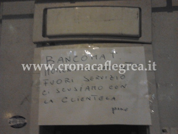 Il bancomat svaligiato