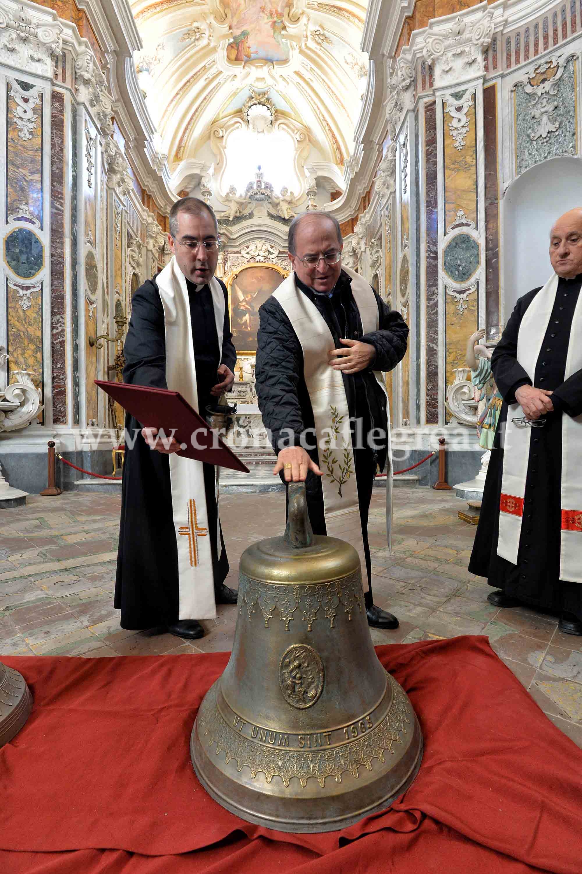 POZZUOLI/ Tornano a suonare le campane della chiesa di San Raffaele – LE FOTO