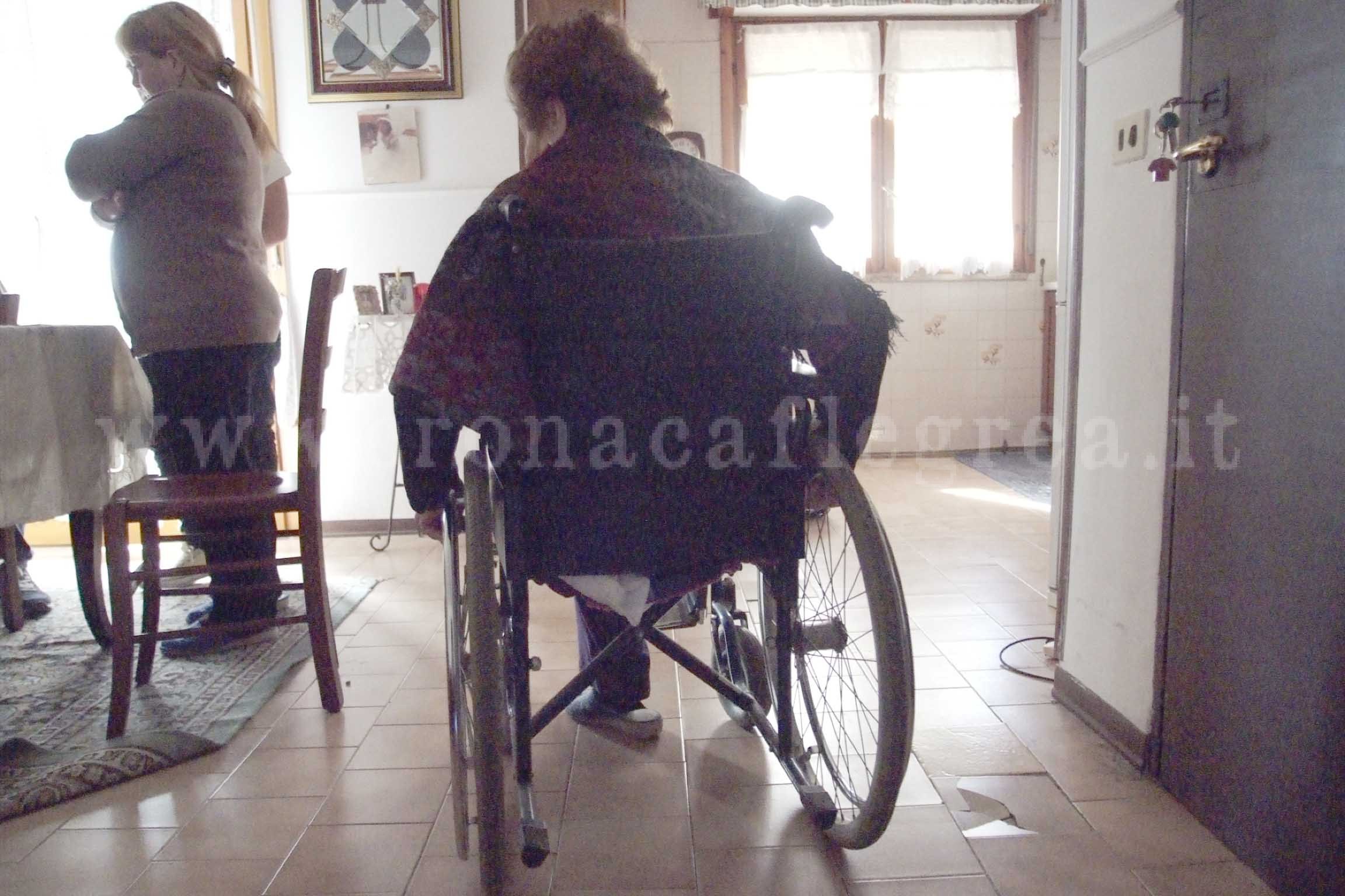 POZZUOLI/ Anziana disabile “prigioniera” in casa da 4 anni – GUARDA IL VIDEO E LE FOTO