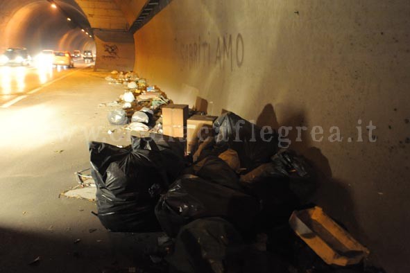 POZZUOLI-QUARTO/ “Tunnel Corvara”, un’enorme discarica – LE FOTO