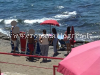 LA VERGOGNA/ Abusivi scatenati «La spiaggia di via Napoli è il regno dell’illegalità» – LE FOTO