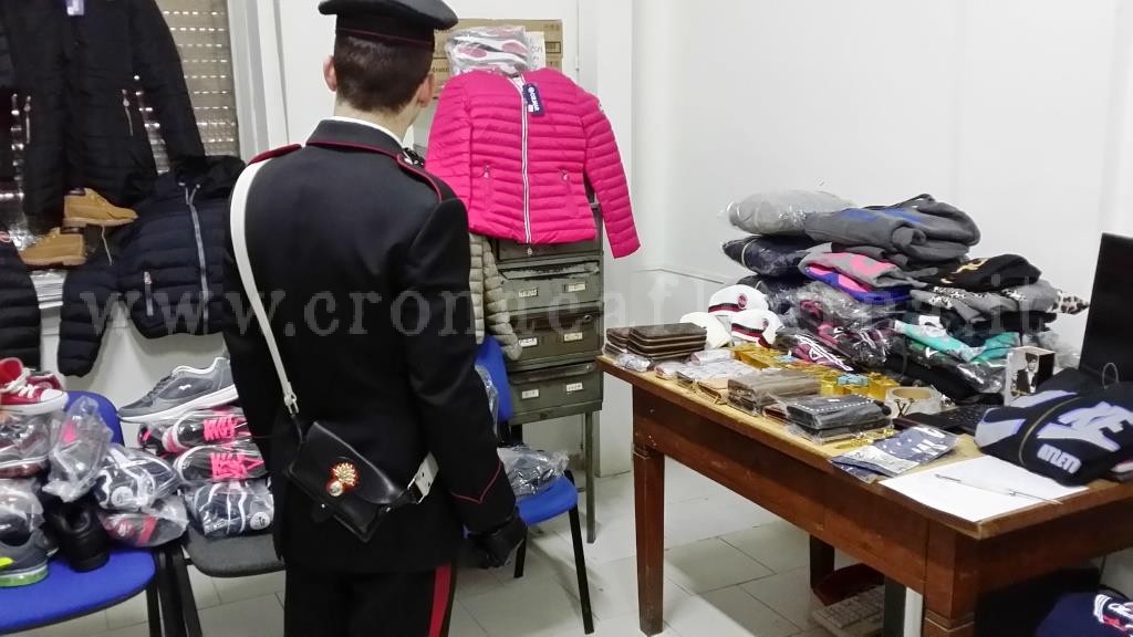 VARCATURO/ Trasforma la casa in una boutique, arrestata 28enne