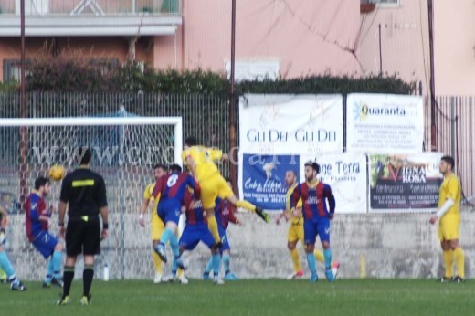 Il gol del vantaggio del Rione Terra