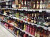 Ruba 3 bottiglie di liquore e finisce ai domiciliari