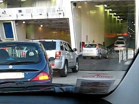 POZZUOLI/ Trasporti, scatta il divieto di imbarco con i veicoli