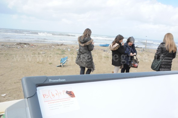 POZZUOLI/ Furto alla scuola di Licola Mare, parte la raccolta fondi