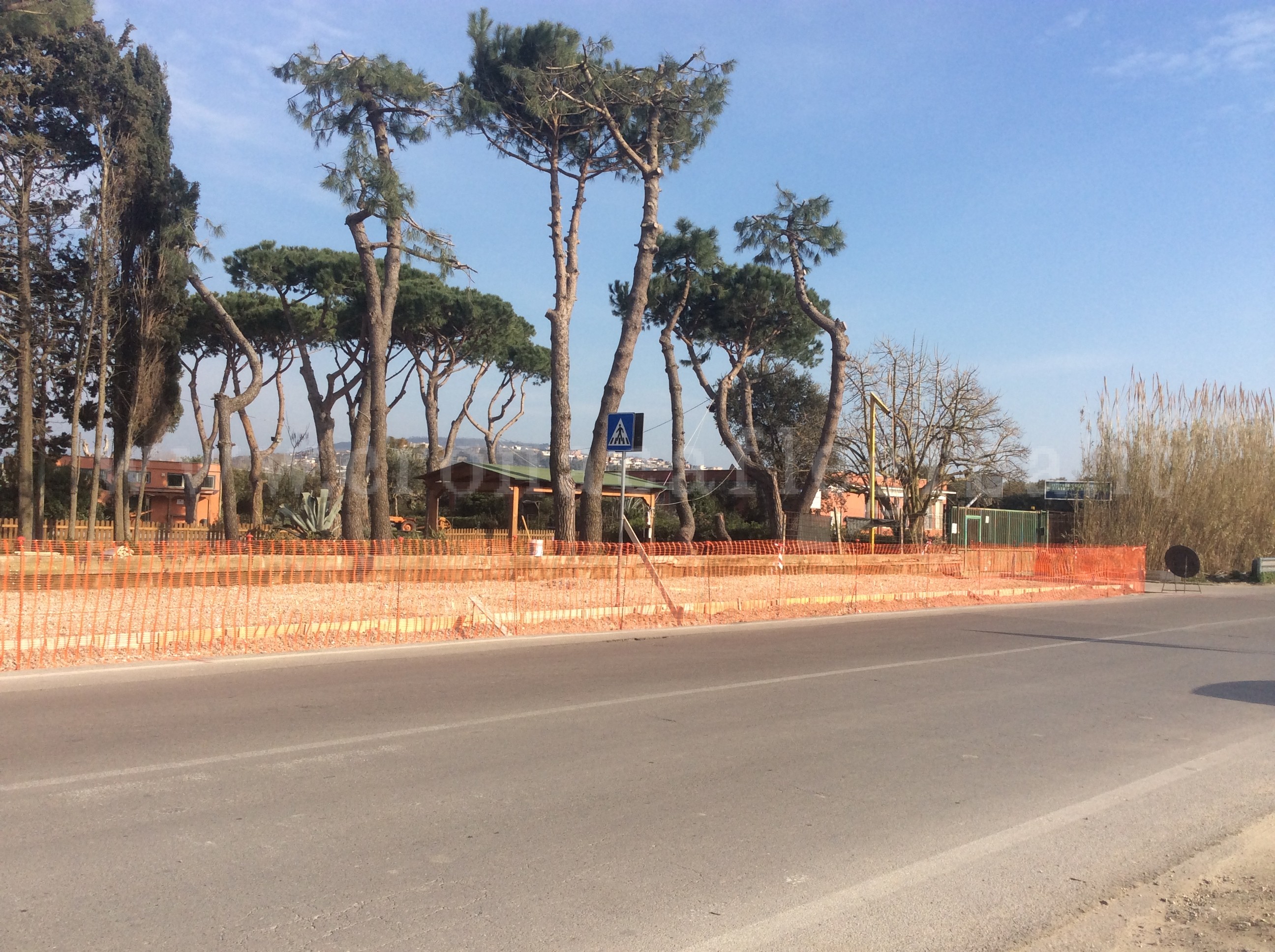 POZZUOLI/ Strade sicure, partiti i lavori all’esterno dell’Agrario – LE FOTO