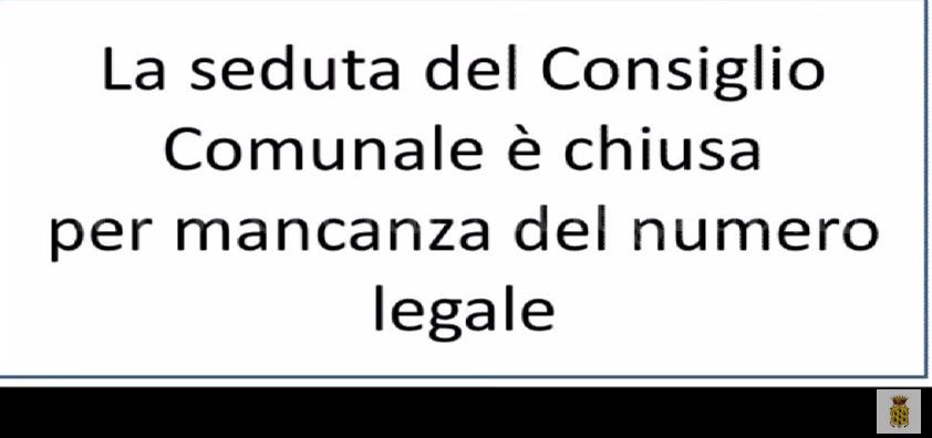 POZZUOLI/ In 13 disertano, salta il Consiglio Comunale