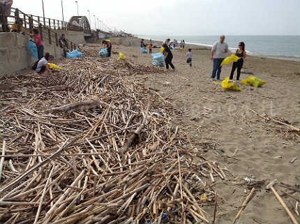 POZZUOLI/ Torna “Spiagge pulite” a Marina di Licola