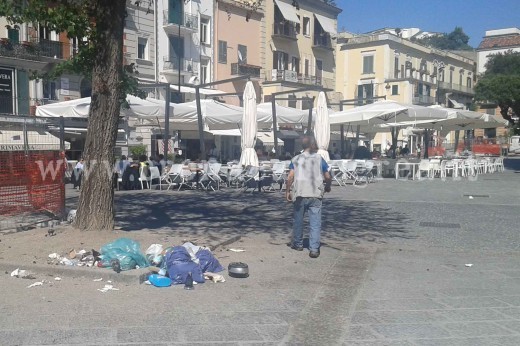 I rifiuti in piazza