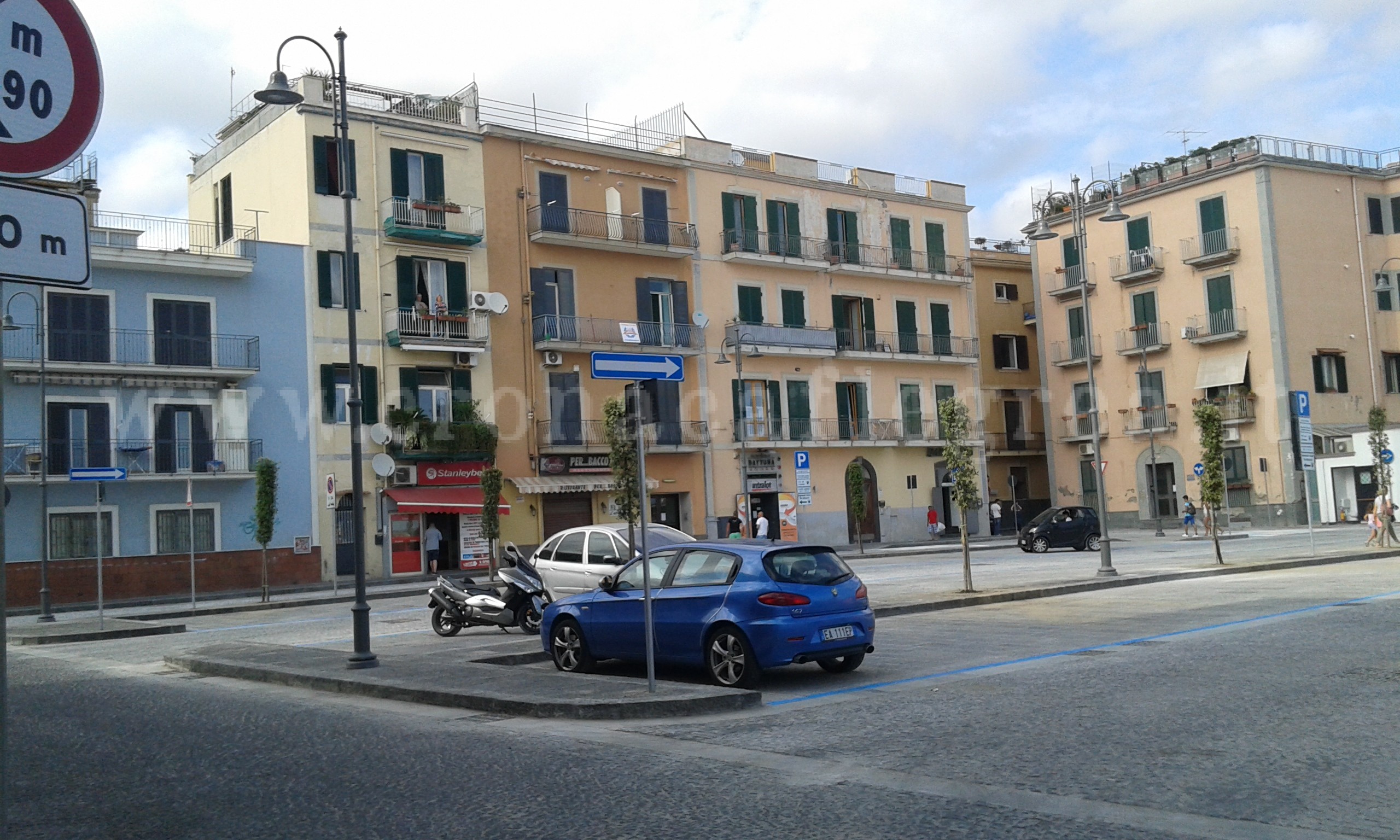 POZZUOLI/ Settanta nuovi posti auto a Via Napoli: apre il parcheggio di Largo Tranvai – LA FOTO